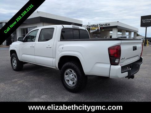 Used 2023 Toyota Tacoma SR AWD/4WD image 5