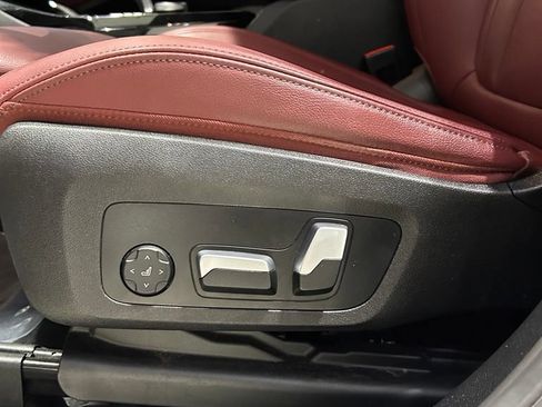 Used 2023 BMW X3 xDrive30i w/ M Sport Package AWD/4WD image 13