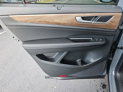 New 2026 Volkswagen Atlas SE image 25