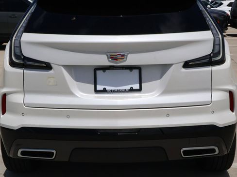 Used 2025 Cadillac XT4 Sport FWD image 10