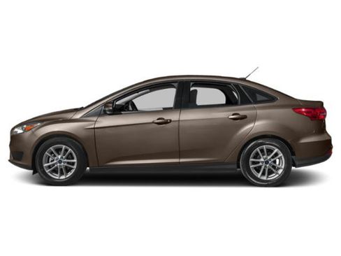 Used 2018 Ford Focus SE FWD image 6