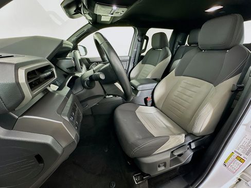 Used 2024 Toyota Tacoma TRD Off-Road AWD/4WD image 13