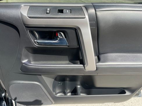 Used 2023 Toyota 4Runner Limited AWD/4WD image 20