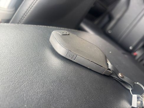 Used 2024 Kia Sorento S FWD image 27