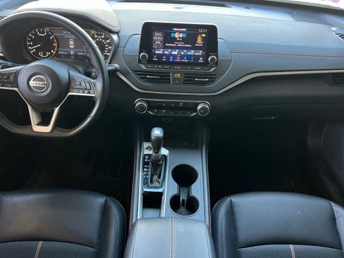 Used 2022 Nissan Altima 2.5 SR FWD image 4