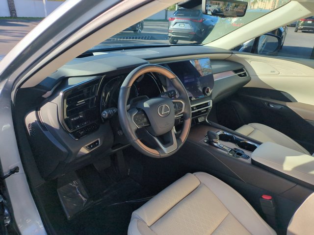 Used 2023 Lexus RX 350 FWD w/ Cold Area Package image 13