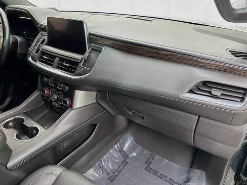Used 2022 Chevrolet Tahoe LT w/ Luxury Package AWD/4WD image 32