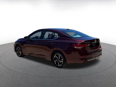 Used 2025 Nissan Sentra SV FWD image 14
