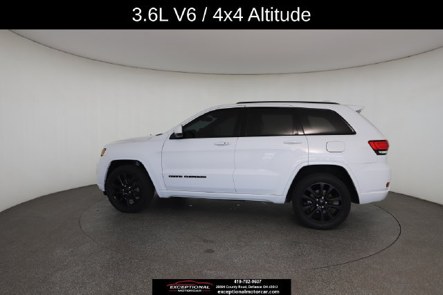 Used 2020 Jeep Grand Cherokee Altitude AWD/4WD image 8