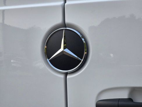 New 2026 Mercedes-Benz Sprinter 2500 image 12