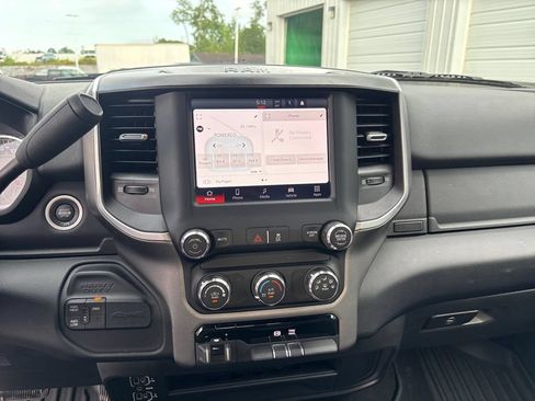 Used 2024 RAM 3500 Big Horn AWD/4WD image 23
