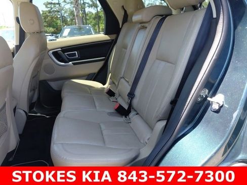 Used 2017 Land Rover Discovery Sport HSE AWD/4WD image 25