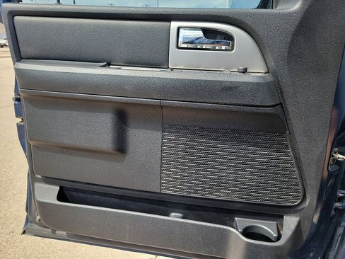 Used 2017 Ford Expedition XLT AWD/4WD image 11