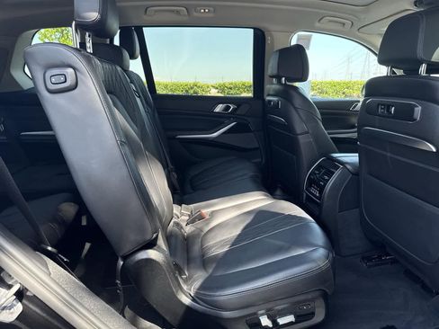 Used 2023 BMW X7 xDrive40i image 37