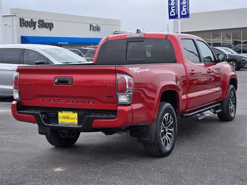 Used 2023 Toyota Tacoma TRD Sport w/ TRD Premium Sport Package image 4
