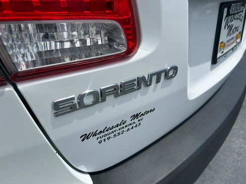 Used 2011 Kia Sorento EX FWD image 30