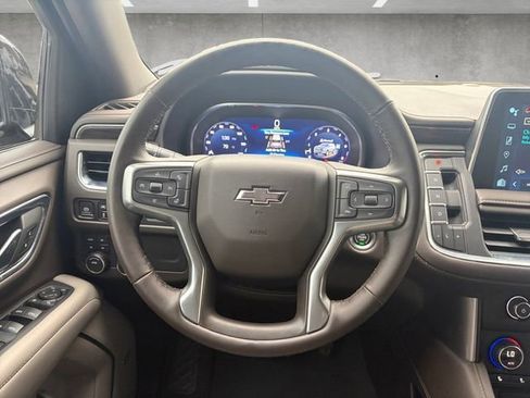 Used 2024 Chevrolet Tahoe Z71 w/ Luxury Package AWD/4WD image 19