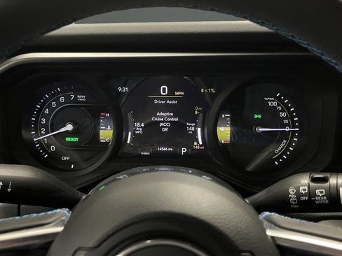 Used 2024 Jeep Wrangler High Altitude image 16