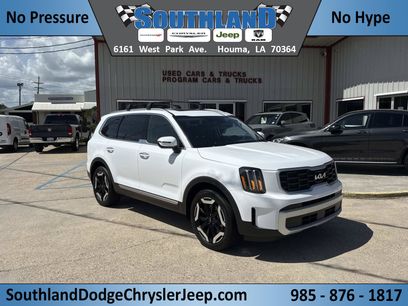 Used 2024 Kia Telluride S w/ S Sunroof Package
