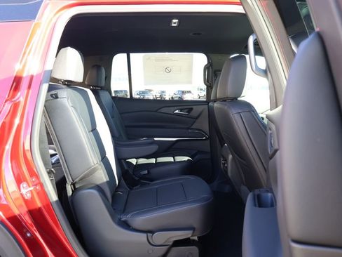 New 2026 Chevrolet Traverse LT image 36