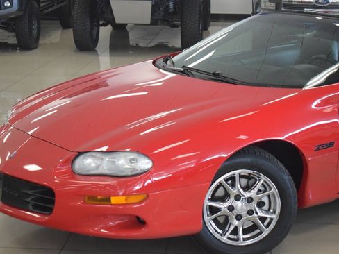 Used 2002 Chevrolet Camaro Z28 RWD image 14