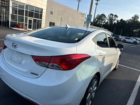 Used 2013 Hyundai Elantra Limited w/ Technology Pkg FWD image 3