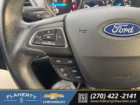 Used 2017 Ford Escape SE image 20