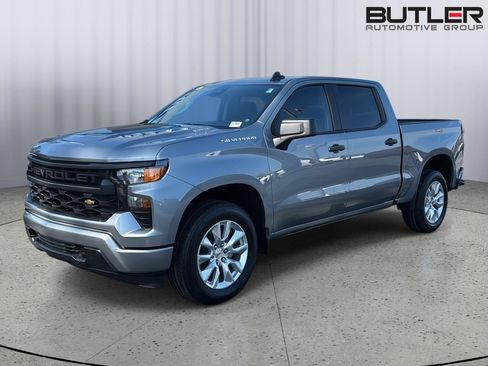 New 2026 Chevrolet Silverado 1500 Custom image 1