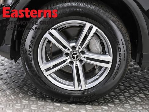 Used 2021 Mercedes-Benz GLC 300 4MATIC w/ Multimedia Package image 33