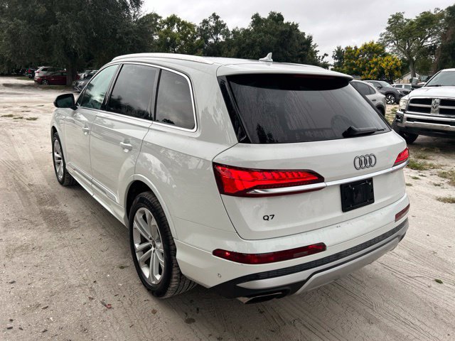 Used 2025 Audi Q7 3.0T Premium Plus AWD/4WD image 3