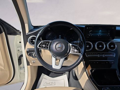 Used 2022 Mercedes-Benz GLC 300 image 12