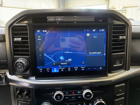 Used 2025 Ford F150 Lariat w/ Equipment Group 501A Mid image 41