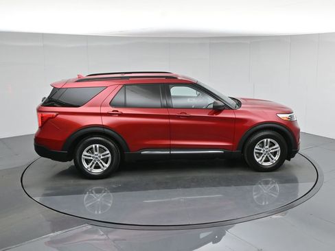 Used 2020 Ford Explorer XLT w/ Equipment Group 202A image 46