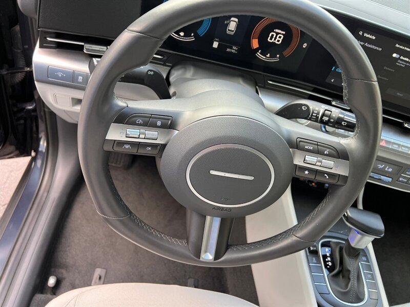 Used 2025 Hyundai Kona SEL AWD/4WD image 28