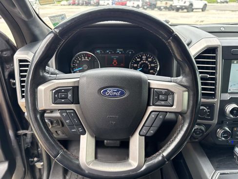 Used 2018 Ford F150 Platinum w/ Equipment Group 701A Luxury AWD/4WD image 21
