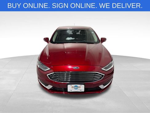 Used 2018 Ford Fusion SE w/ Equipment Group 602A FWD image 11