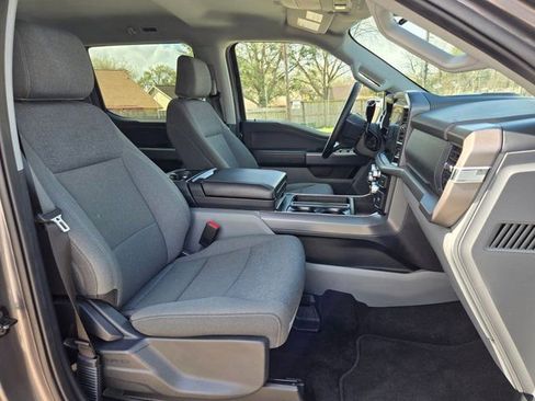 Used 2025 Ford F150 XLT w/ Equipment Group 301A Standard image 29