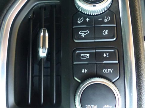 Used 2020 GMC Sierra 1500 SLT image 24