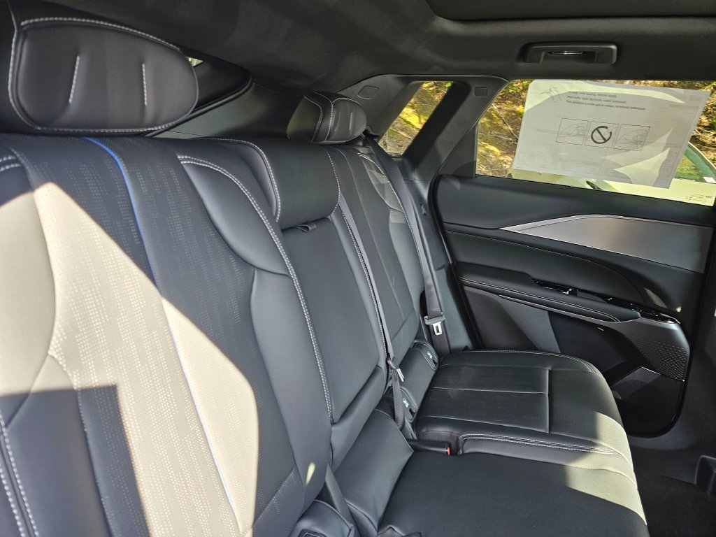 New 2027 Cadillac Lyriq Sport AWD/4WD image 13