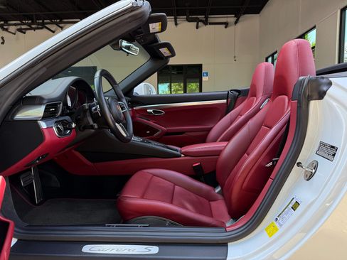 Used 2017 Porsche 911 Carrera S RWD image 33