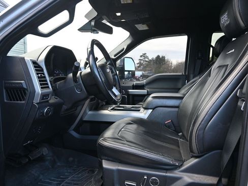 Used 2019 Ford F250 Platinum w/ Platinum Ultimate Package image 17