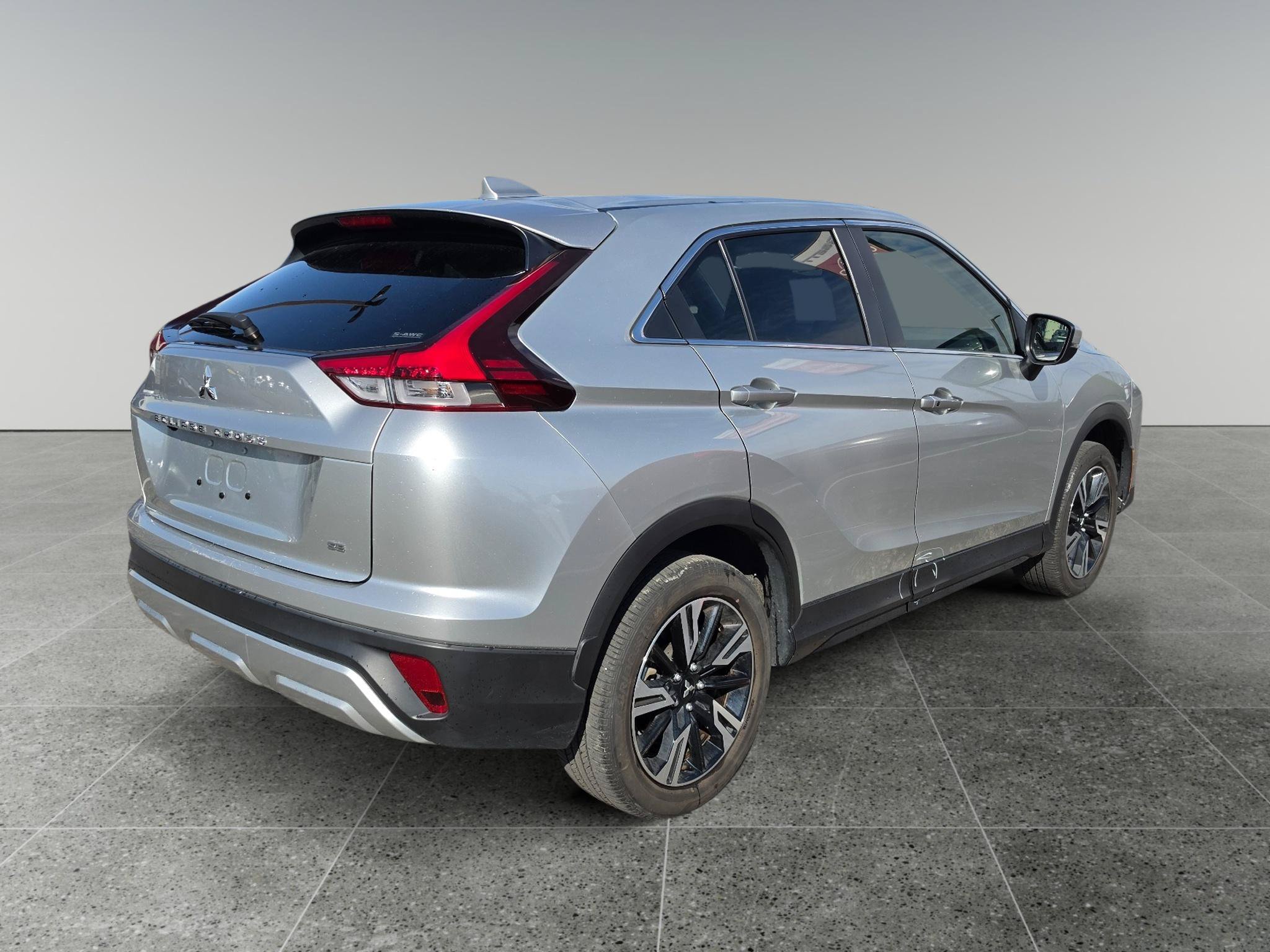 Used 2025 Mitsubishi Eclipse Cross SE AWD/4WD image 6