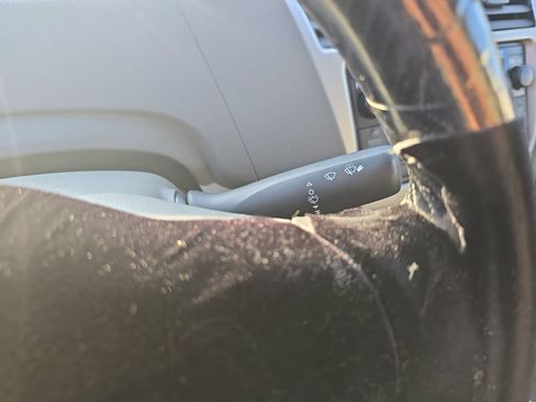 Used 2009 Toyota Yaris Sedan image 20