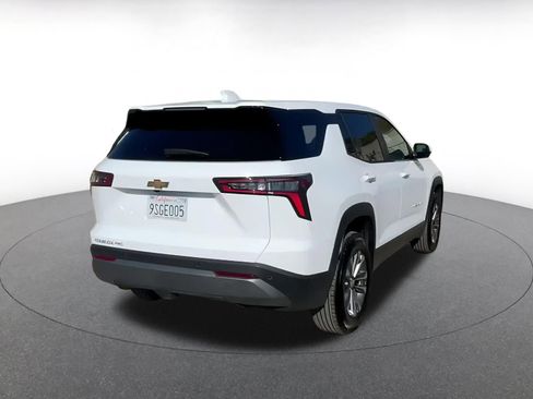 Used 2025 Chevrolet Equinox LT image 12