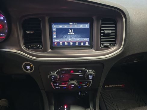 Used 2021 Dodge Charger SXT w/ Blacktop Package image 22