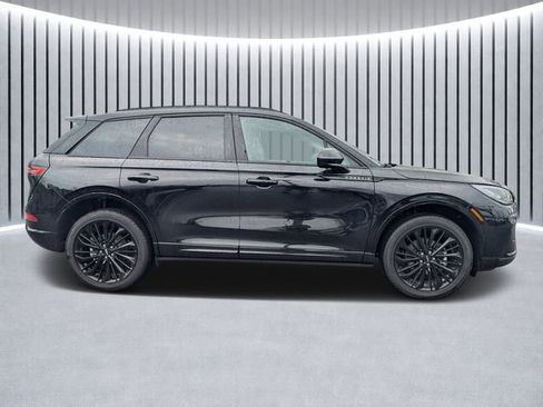 New 2026 Lincoln Corsair Premiere image 2