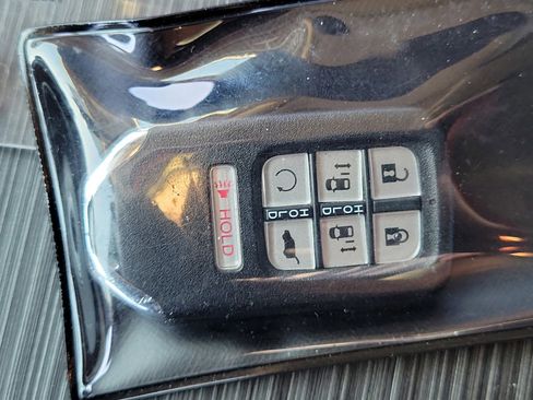 Used 2023 Honda Odyssey Touring image 34