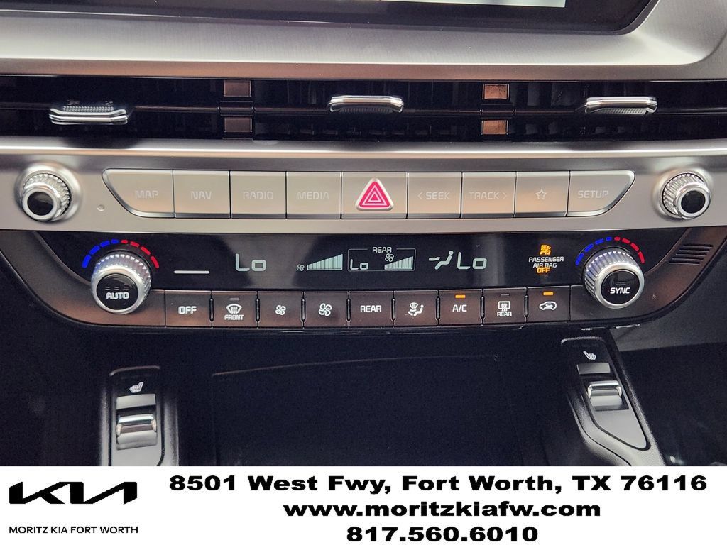 Certified 2025 Kia Telluride S FWD image 18