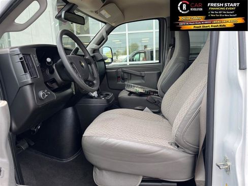 Used 2024 Chevrolet Express 3500 LT w/ LT Preferred Equipment Group image 13