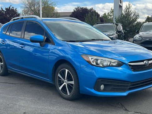 Used 2023 Subaru Impreza Premium AWD/4WD image 3